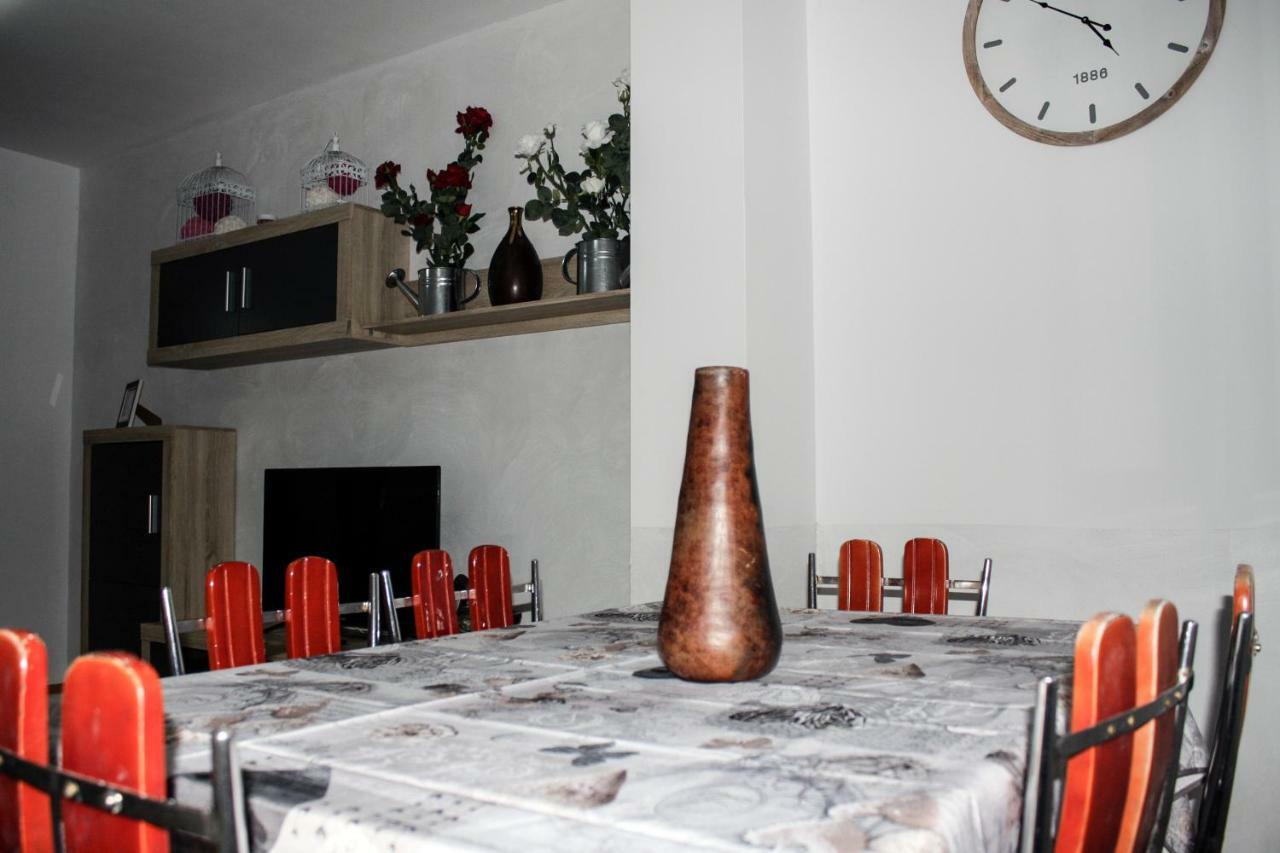 Casa Bubi Apartment Soria Bagian luar foto